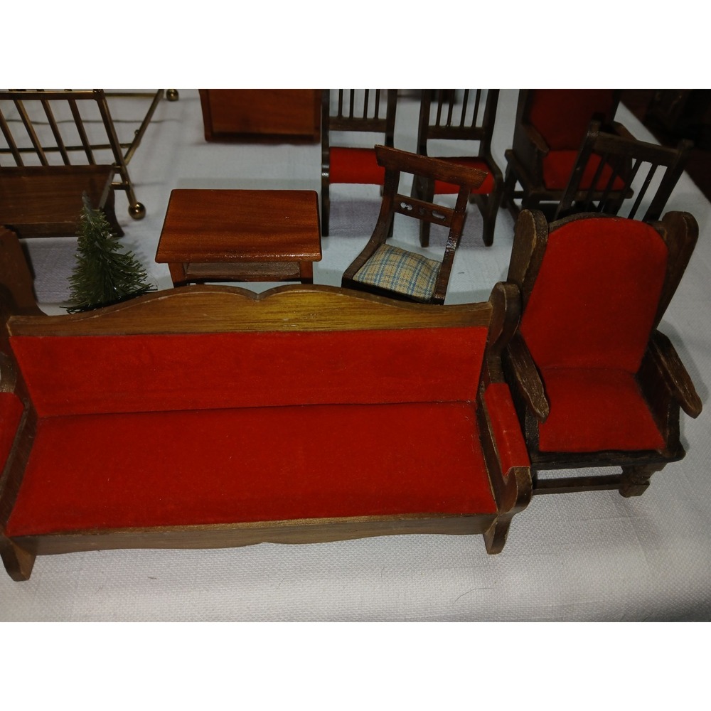 Vtg Miniature Dollhouse Wooden Wingback Living Room Set Sofa & 2 Chairs /Bed Lot - Picture 12 of 16